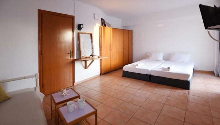 Economy Triple Room Marnin City Hotel Rhodes
